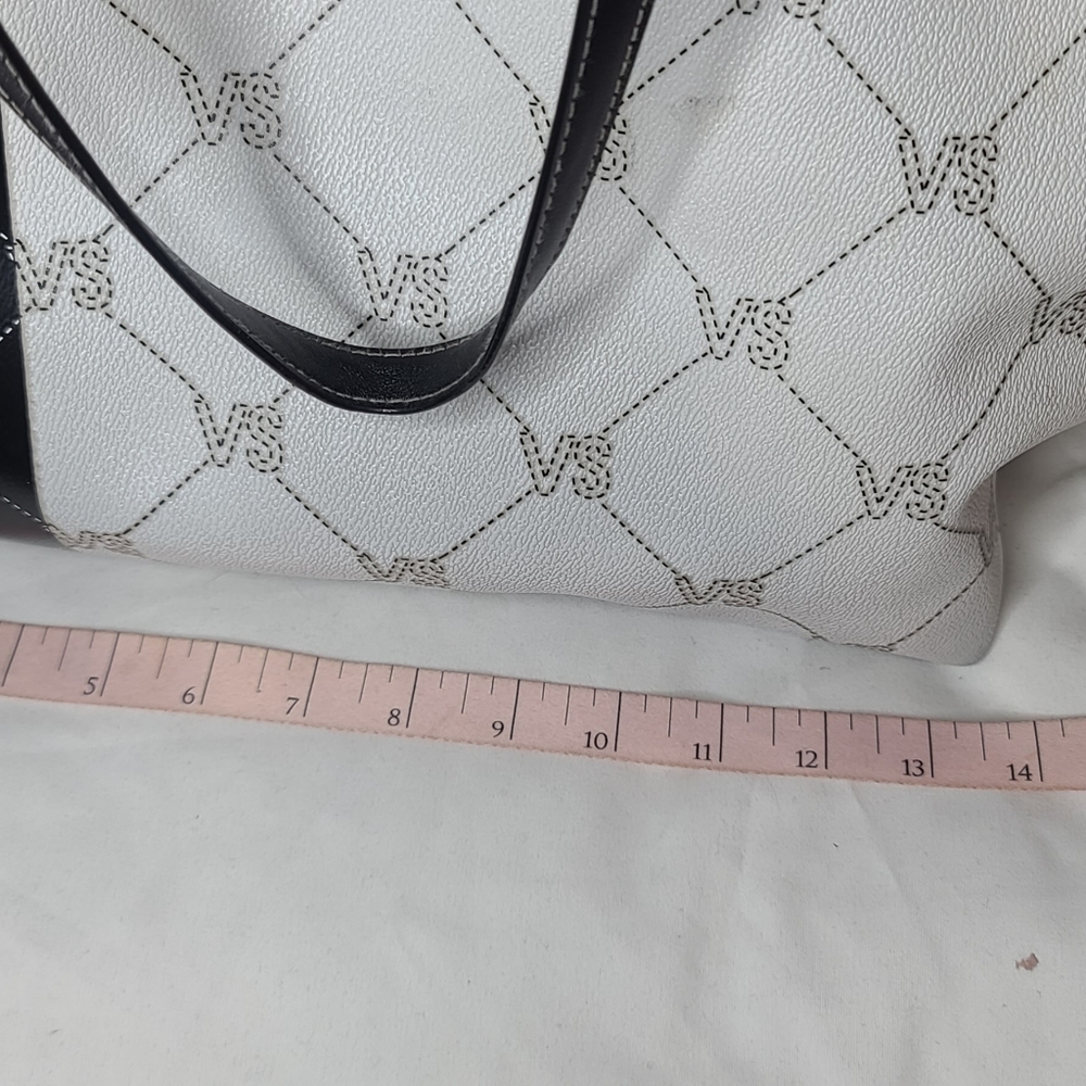 Victoria's Secret tote - Picture 6 of 6